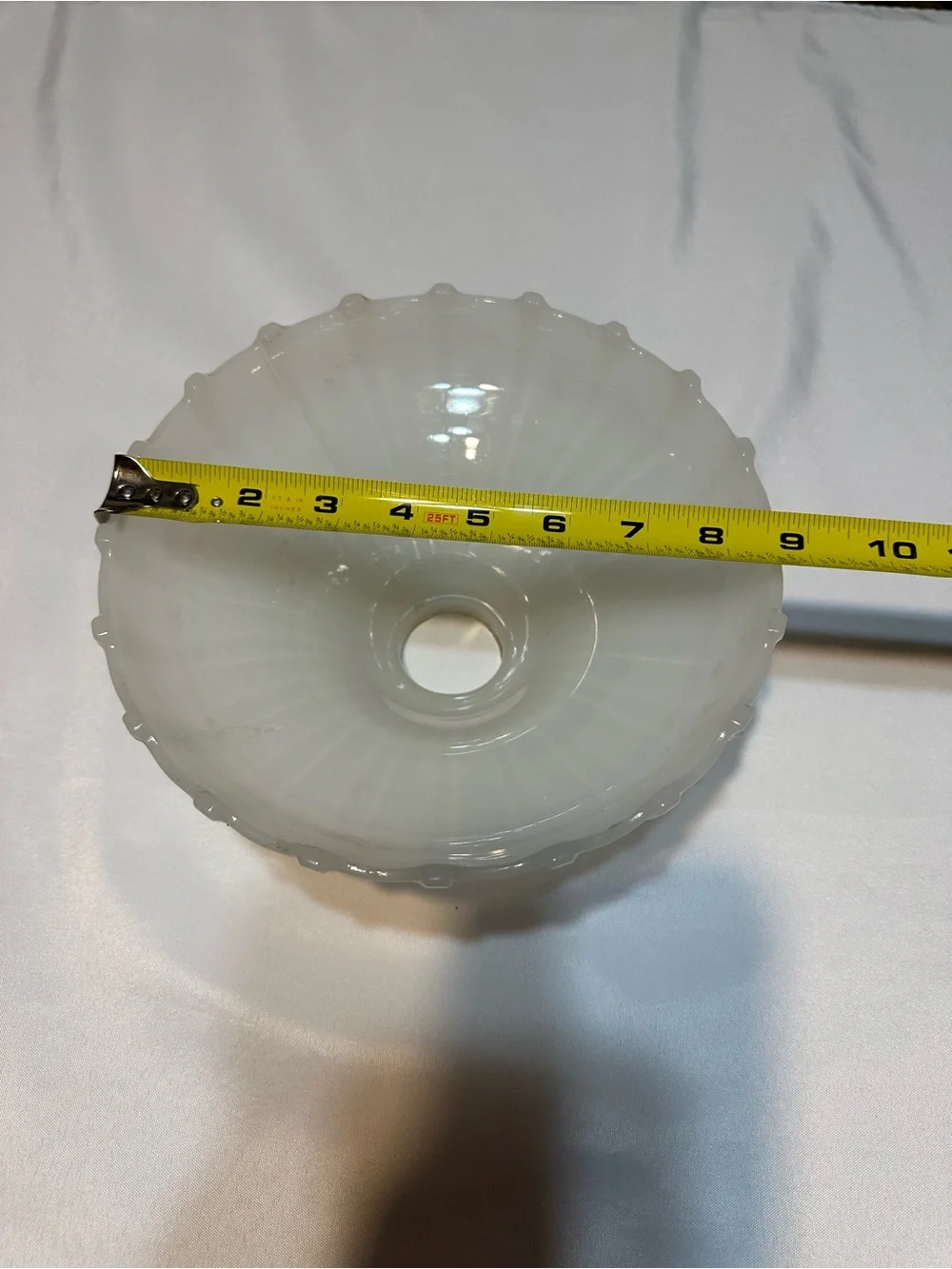 Vintage / antique milk glass/clam broth lampshade pendant light shade opalescent